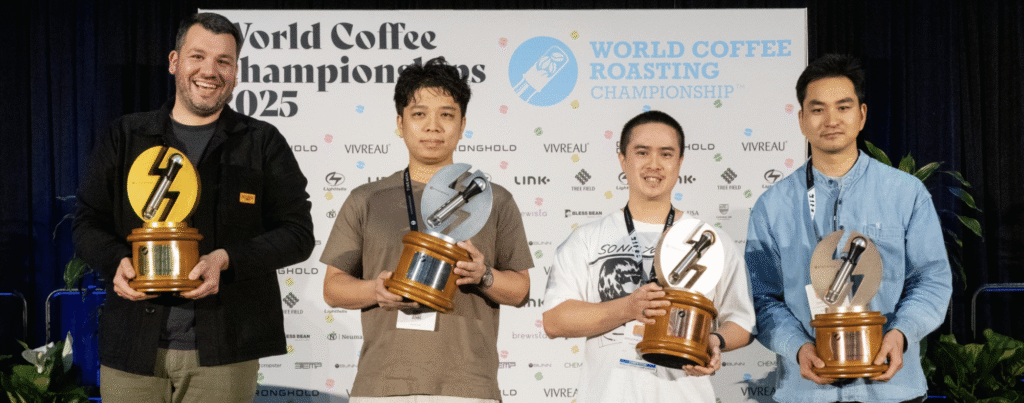 Mikaël Portannier (à gauche), Champion du Monde de torréfaction 2025
